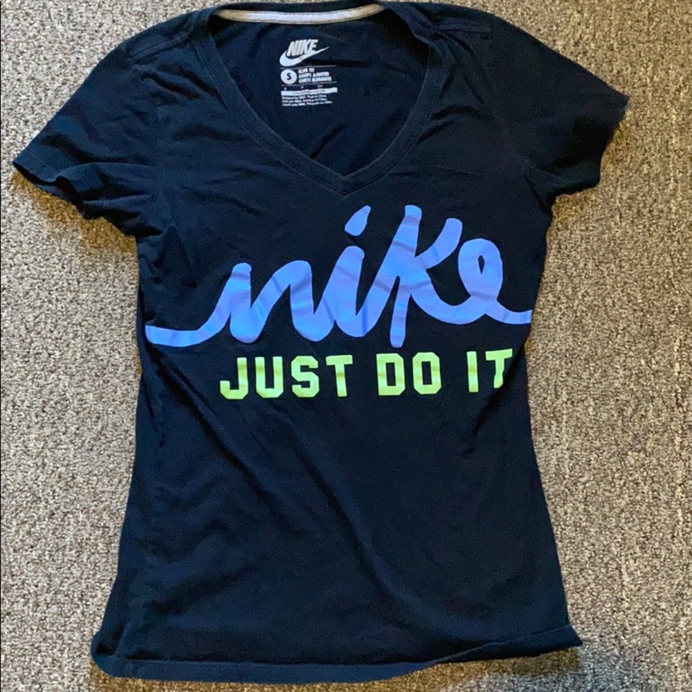 Nike t- shirt
